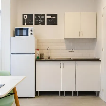 By Hawkins Exterior 1b Apartment Algeciras
